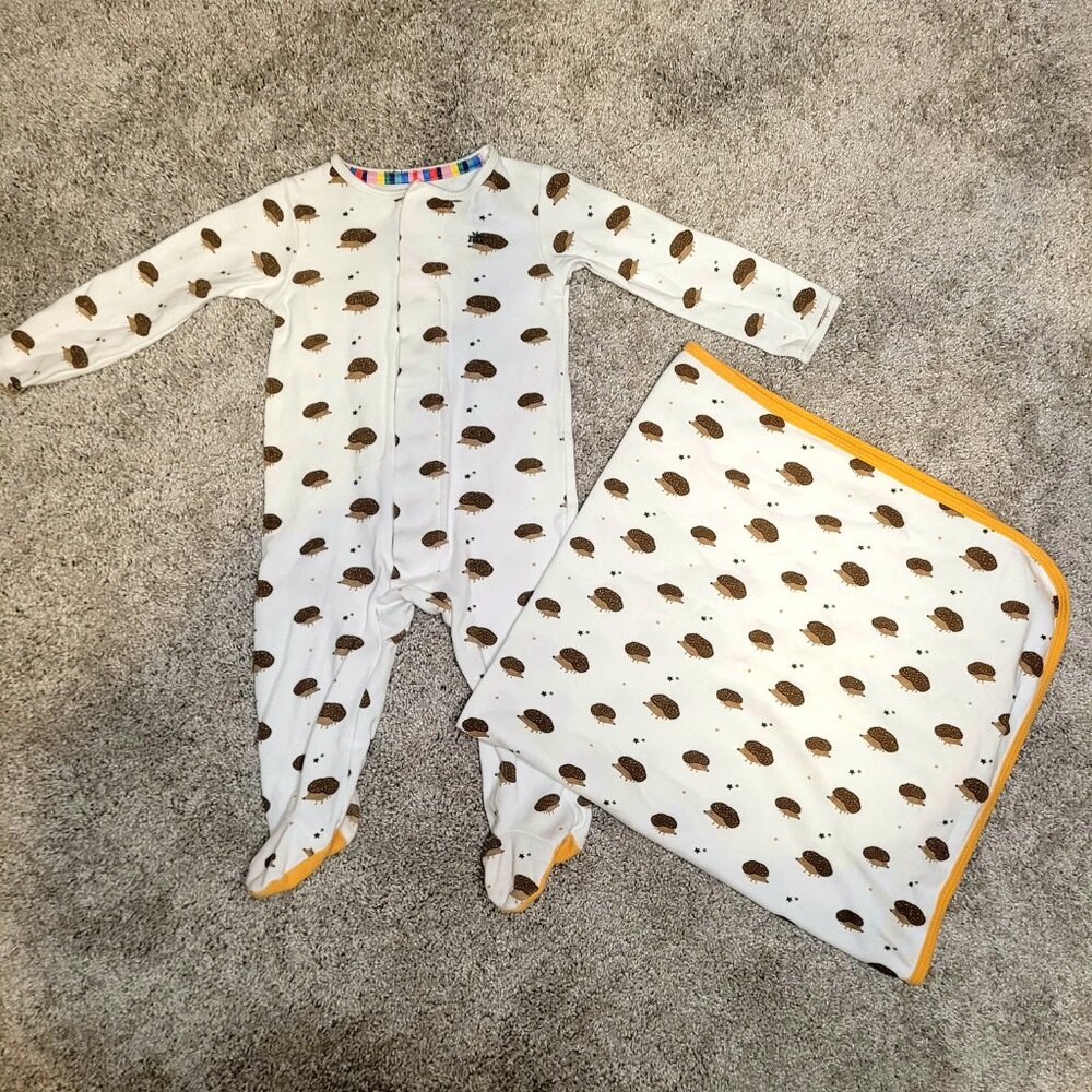 Like New! Magnetic Me Footed Pajama and Blanket Set, 100% Organic Cotton